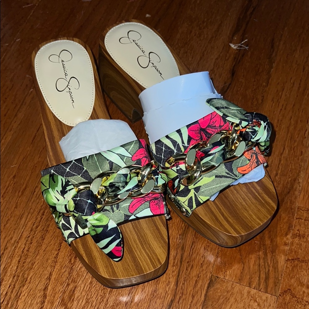 NEW IN BOX Jessica Simpson Women’s Resima Lily Of Jungle Platform Sandal Size 7